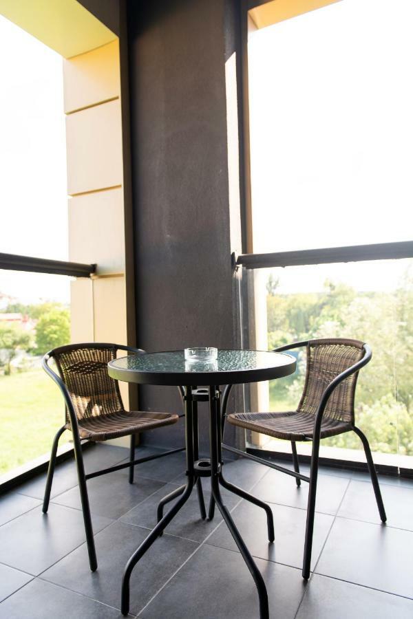 Avalonrestapartments Lviv Bagian luar foto