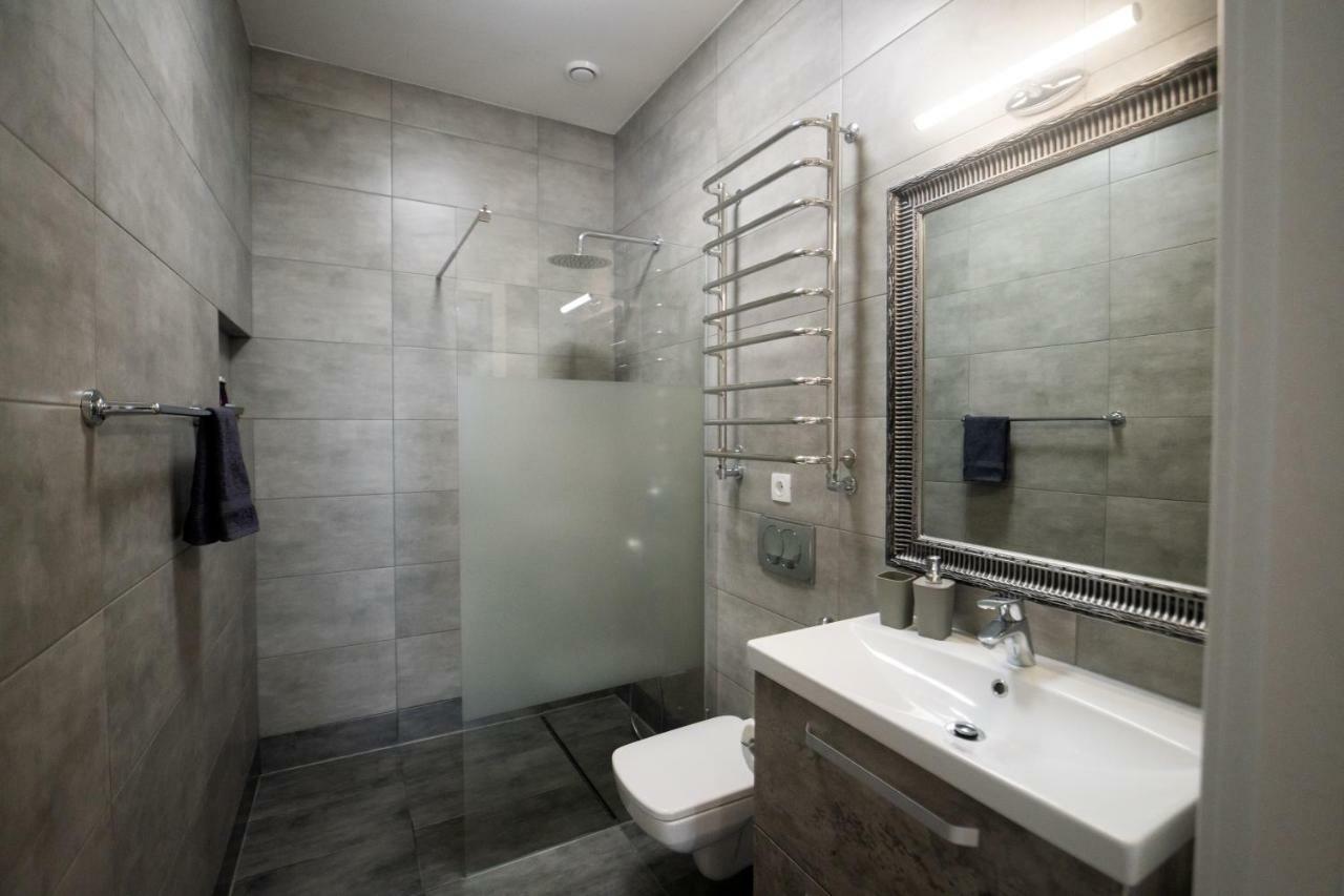 Avalonrestapartments Lviv Bagian luar foto